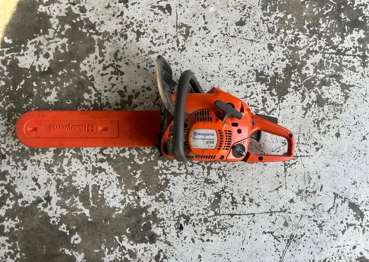 Husqvarna 236