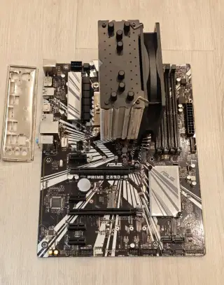 ASUS Z390-P,i9 9900K (8/16x 3,6/5Ghz), chladič