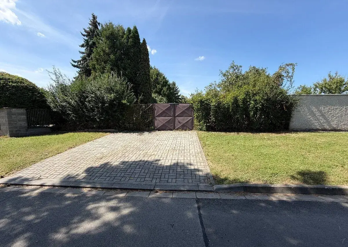 Prodej stavebního pozemku 835,00 m², Klenovice na Hané.
