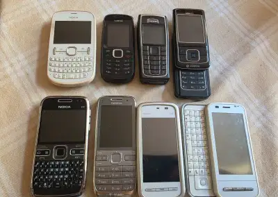 Mobilní tlačítkové telefony Nokia č.2