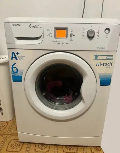 úzká pěkná A+ pračka Beko, DOVOZ