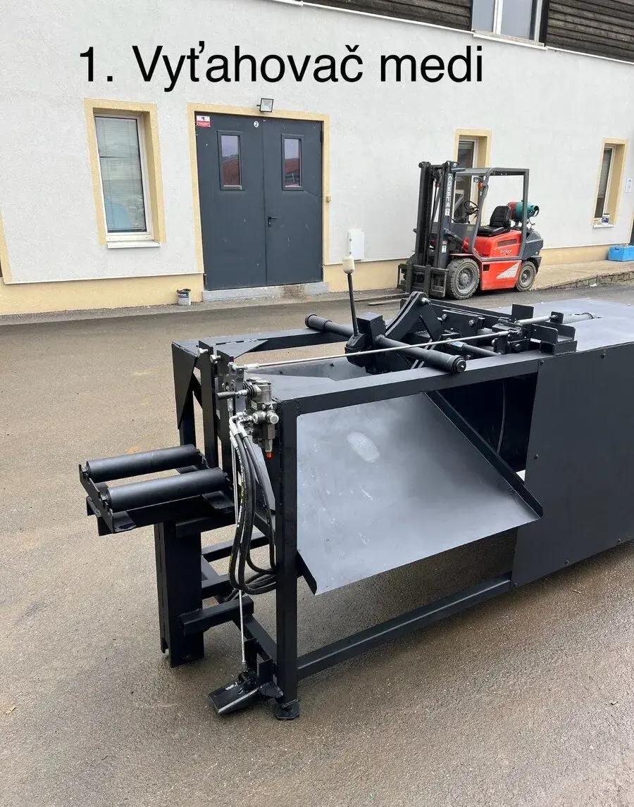 stroj na rozebírání a recyklaci elektromotorů
