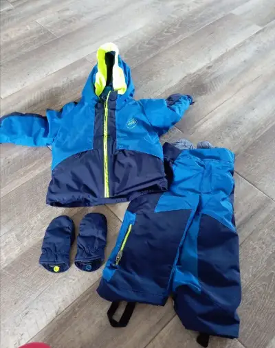 Zimní kombinéza Decathlon vel. 92-98
