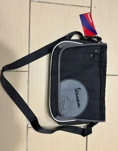 Tašku na notebook originál Vespa - nová