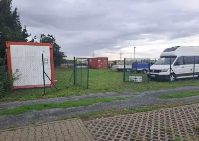 Pronajmu parkovací stání pro obytné vozy, karavamy,lodě
