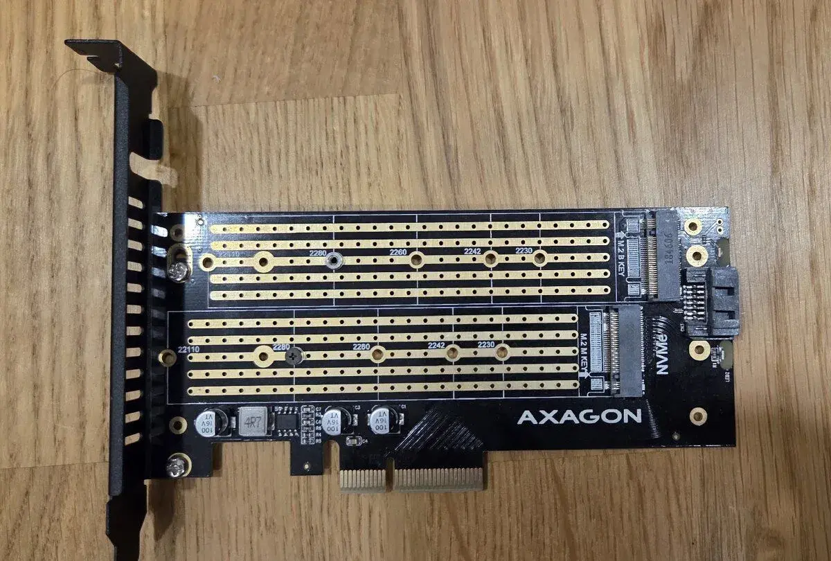 AXAGON slot adaptér do PCIe x4 na M.2 NVMe