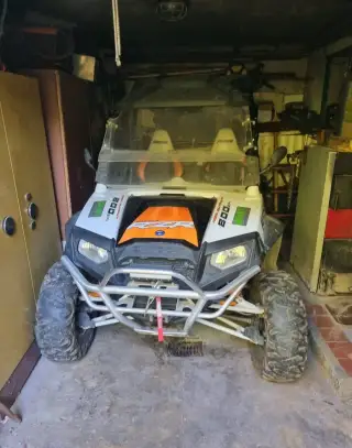 Čtyřkolka POLARIS 800