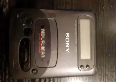 MD Walkman SONY MZ-R2