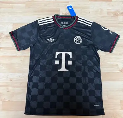 Nový limitovaný fotbalový dres FC BAYERN MNICHOV vel. L
