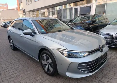 Volkswagen Passat – 2024, 75 816 km