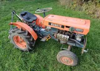 Malotraktor Kubota B6000