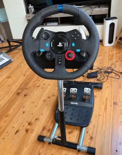 Volant logitech g29 + stojan (PC / PS3 / PS4 / PS5 )