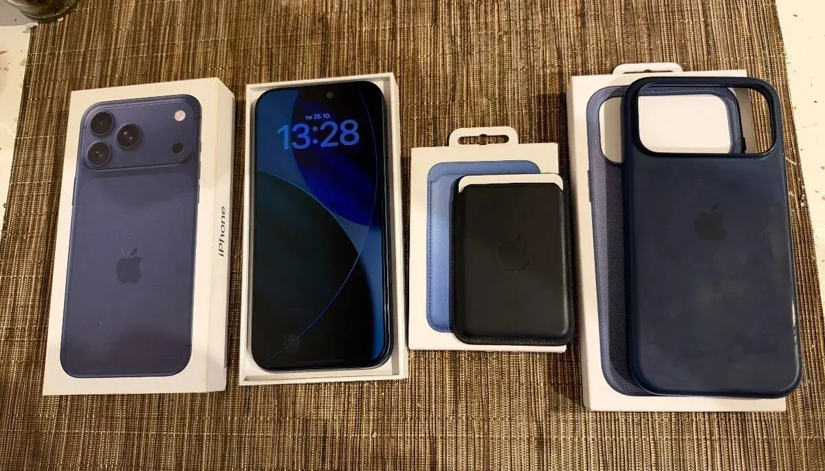 Apple Iphone 17 Pro Max,256gb Modry.1.Majitel