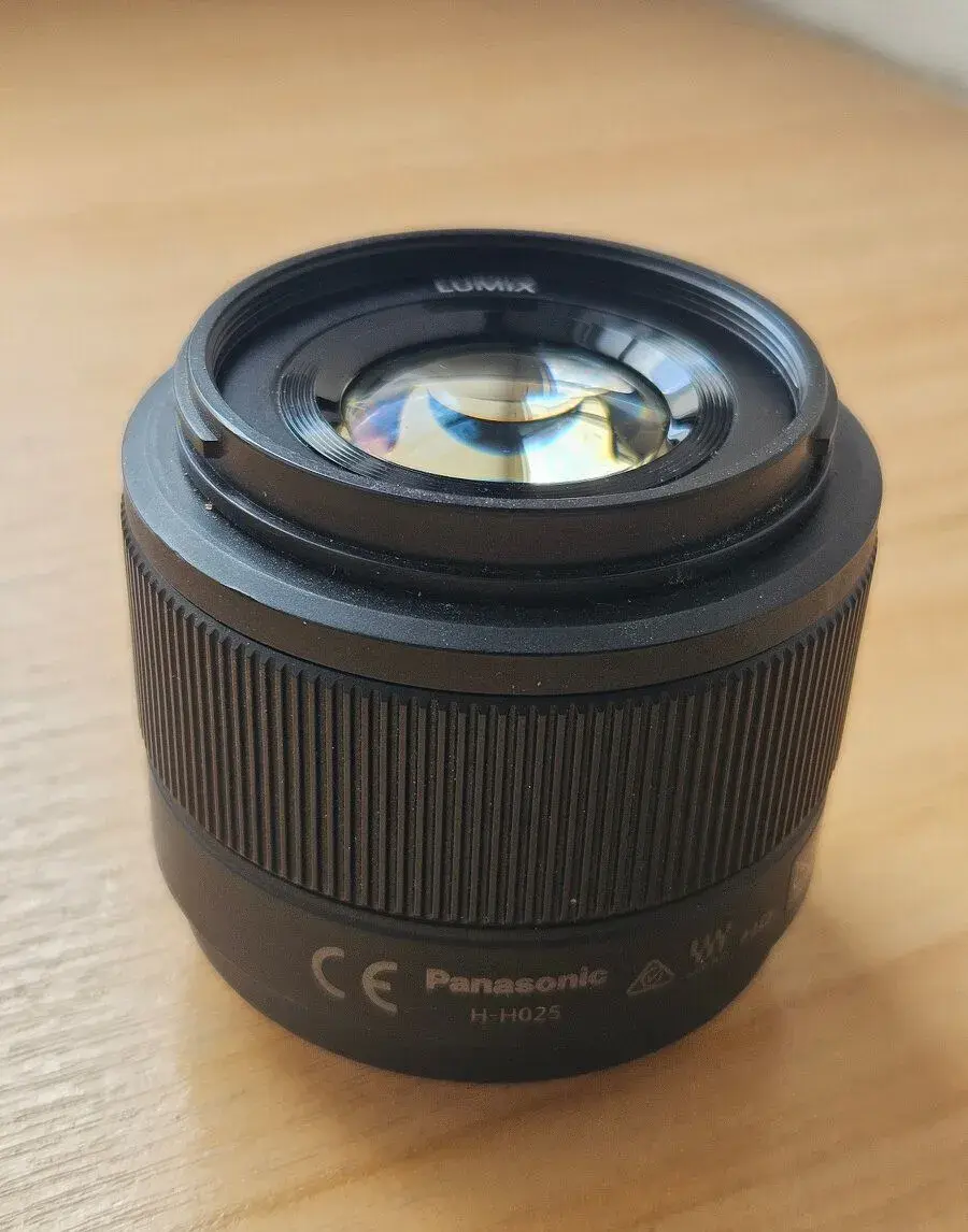 Panasonic Lumix 25mm f/1.7 ASPH