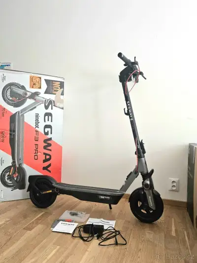 Elektrokoloběžka Segway Ninebot F3 Pro E 32 km/h