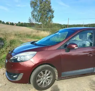Renault Scenic – 2013, 220 000 km
