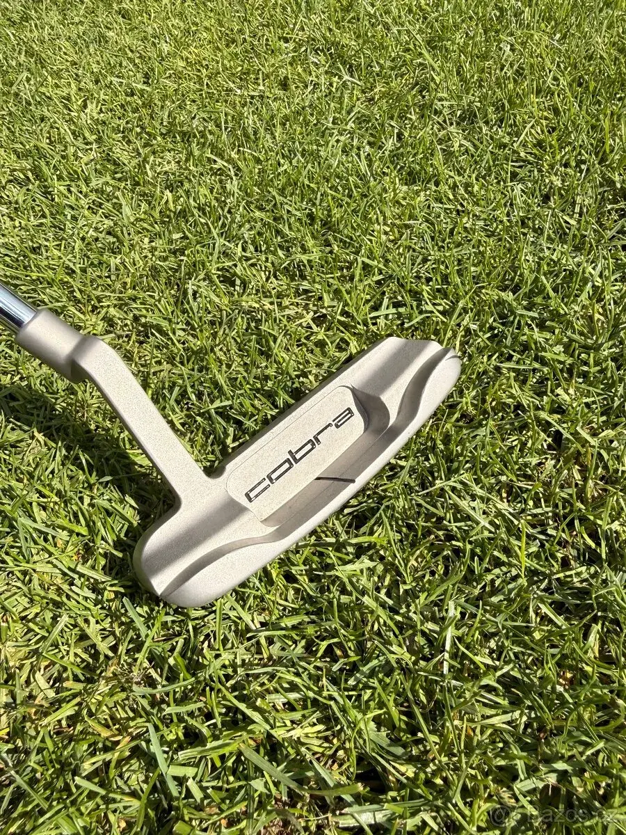 Cobra Blade putter + Winn Jumbo Lite grip + headcover