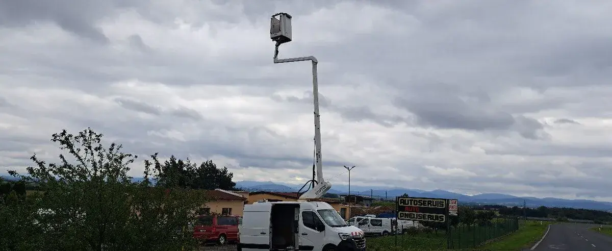 plošina renault master 12m