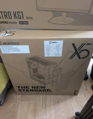 Montech x5 skrin