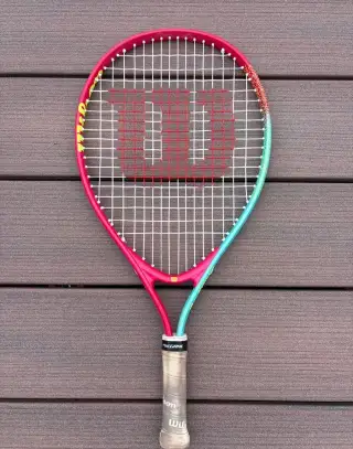 Dětská tenisová raketa Wilson, 5 až 6 let