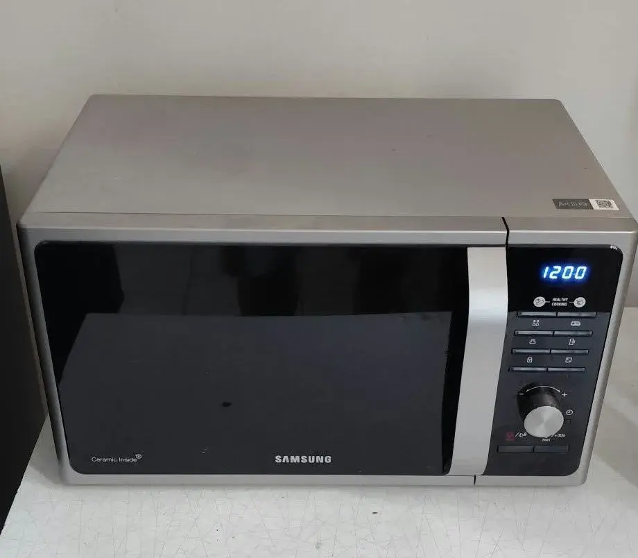 Mikrovlnka Samsung
