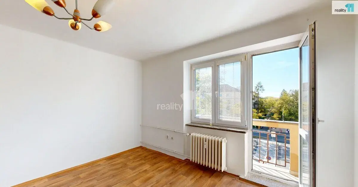 Prodej bytové jednotky 2+1, náměstí Dukelských hrdinů, Pardu