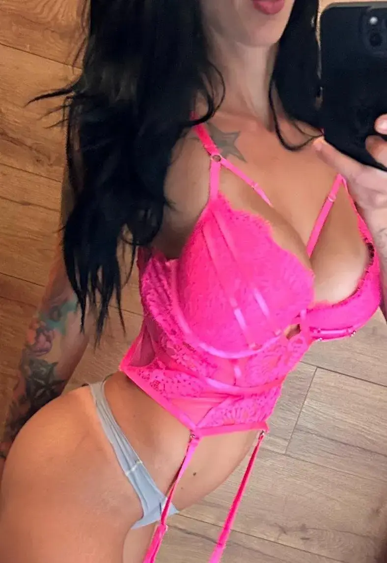 SEXY KRÁSNÝ PUSH-UP KORZET S PODPRSENKOU A PODVAZKY 85D