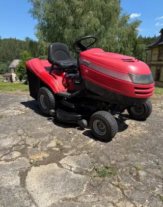 Zahradní traktor traktůrek CASTEL GARDEN MOTEC