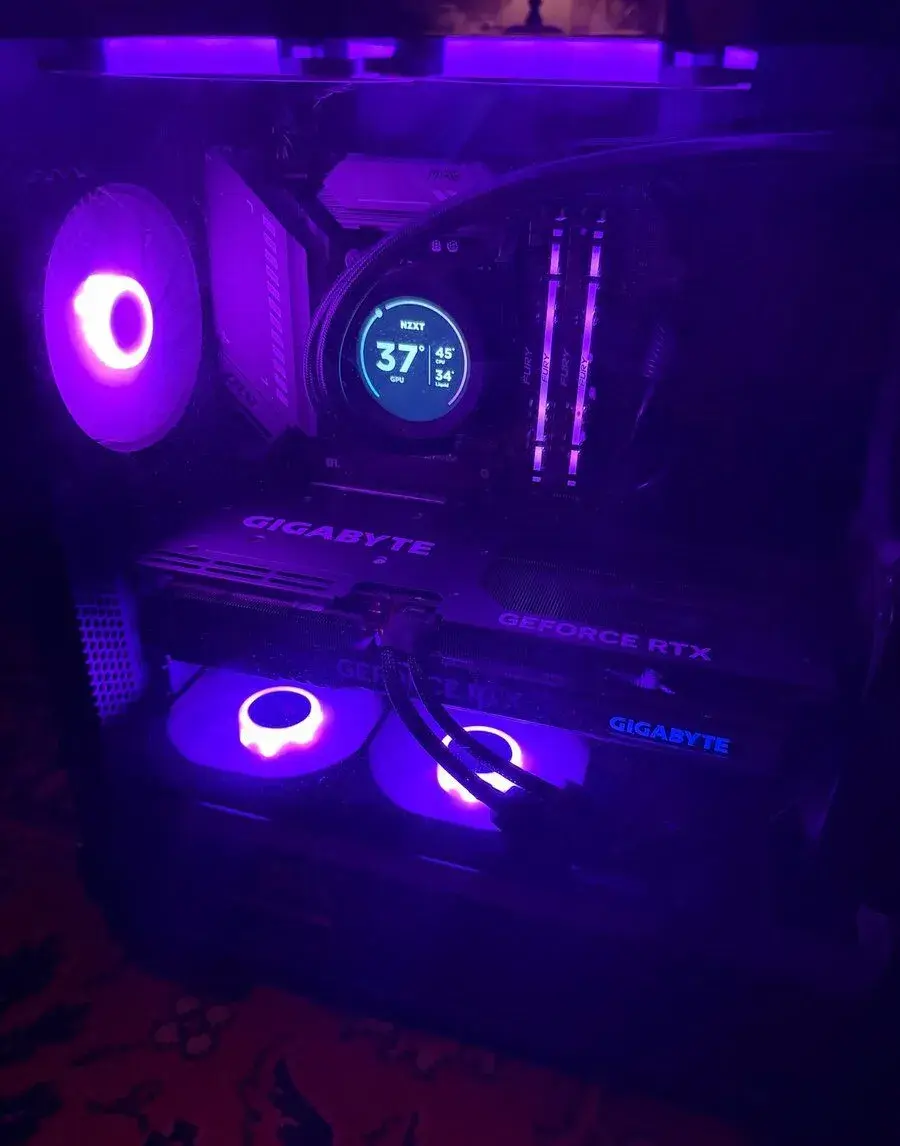 HERNÍ PC i9-11900K / RTX 4070 Ti / 64GB DDR4 / 6TB / Z590