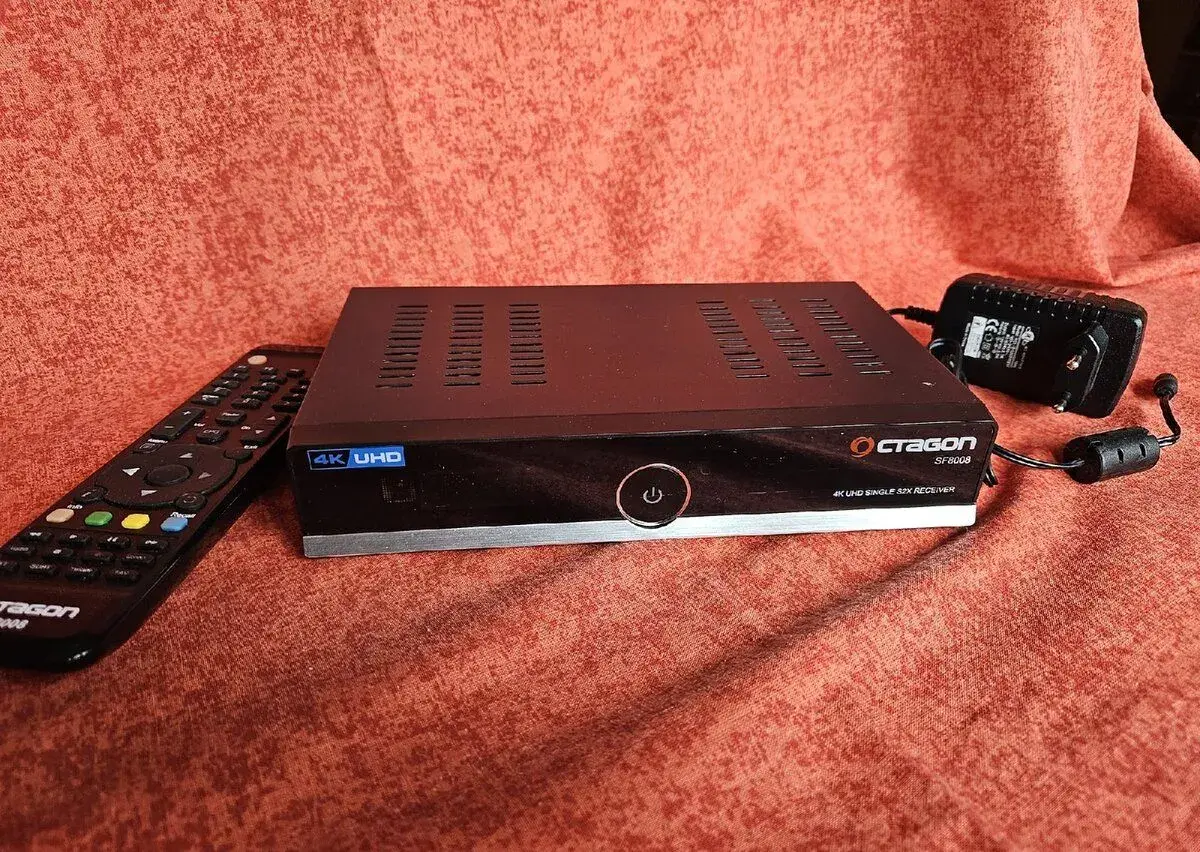 Satelitni prijimac octagon sf8008 4k uhd single s2x