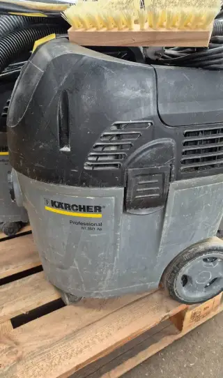 Vysavače na vodu Karcher