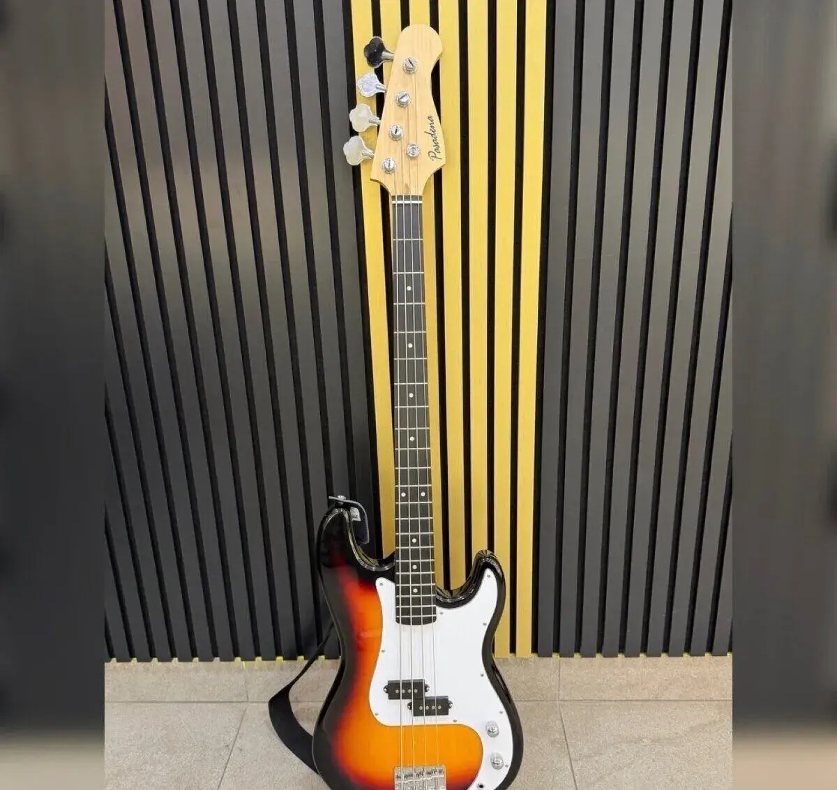 BASOVÁ KYTARA PASADENA STB 150 SB