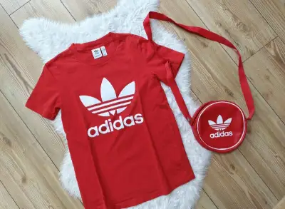 Dámský nový set Adidas tričko XS/S a kabelka