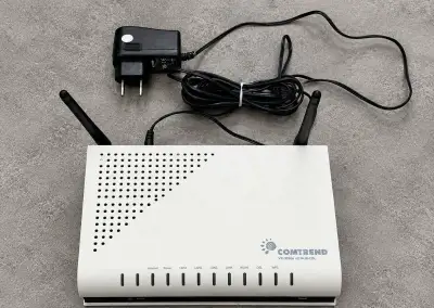 Comtrend VR-3026e v2 – ADSL/VDSL Wi-Fi modem + adaptér
