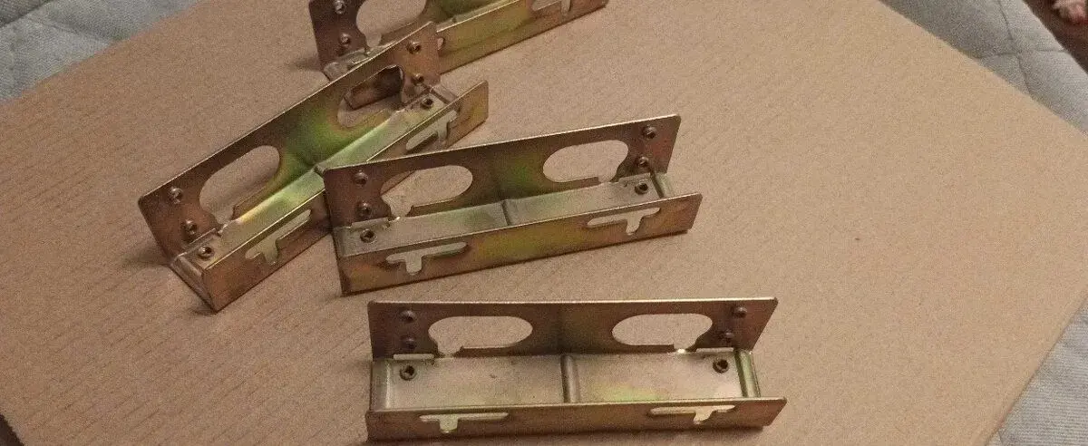 Redukce 5.25" na 3.5"