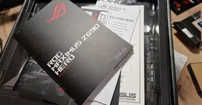 Intel i9 14900K a Desku ASUS Maximus Z690 HERO