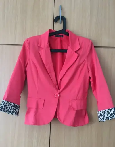Elegantní dámské sako