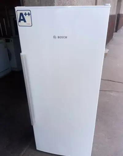 Mrazák Bosch ( 190 l ) super stav, jako nový