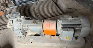 ELEKTROMOTOR S ČERPADLEM