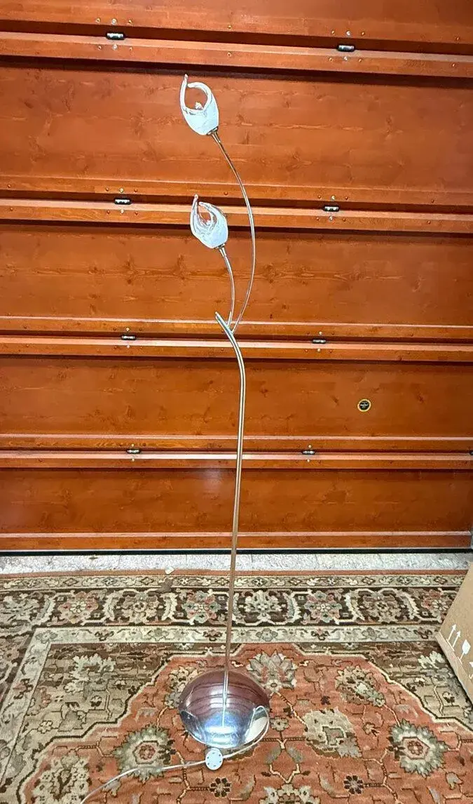 Stojící lampa