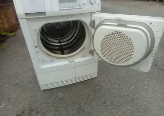 Sušička AEG
