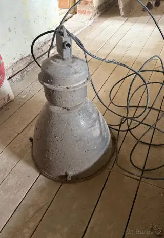 Industriální lustr