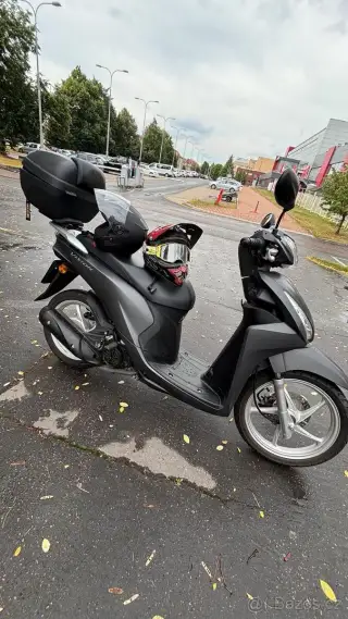 Skútr Honda Vision 110