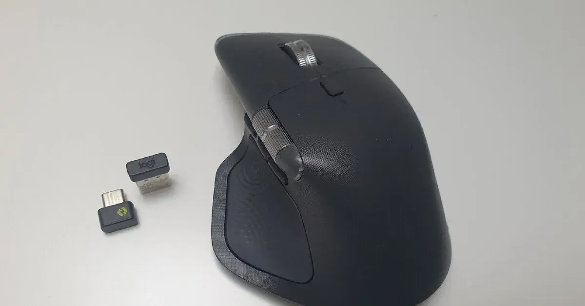 Logitech MX Master 4 – ergonomická myš + USB přijímač