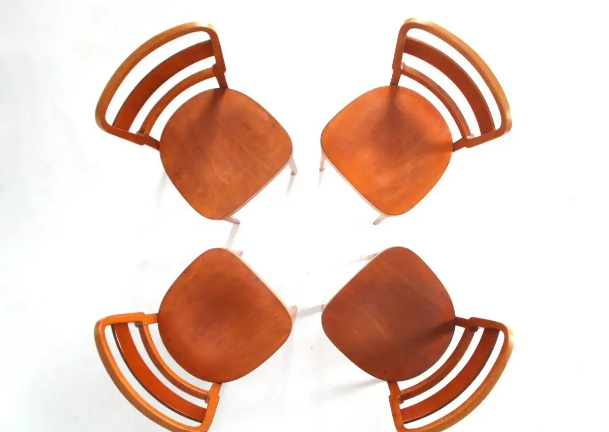 4x zachovalé bukové židle THONET.