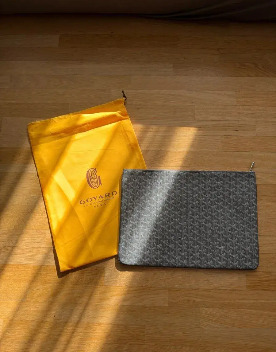 Šedá pouch GM
