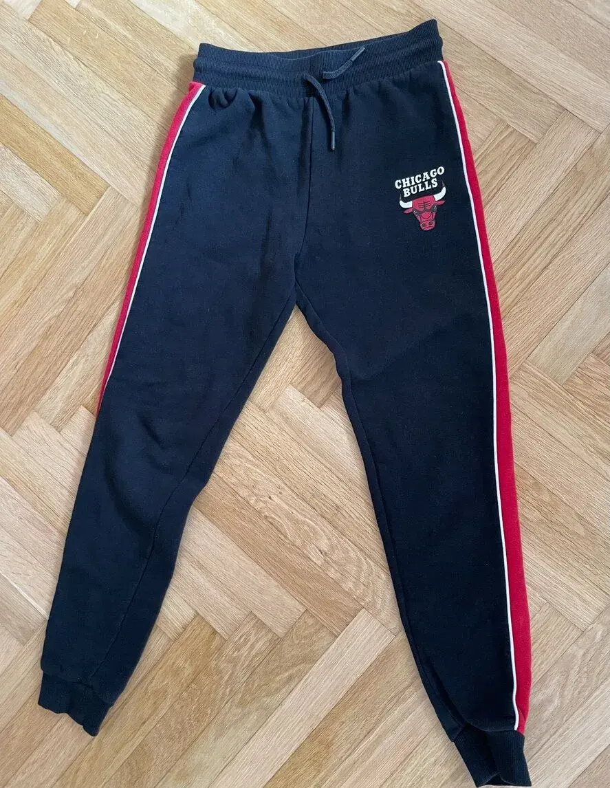 Klučičí tepláky basketbal Chicago Bulls NBA 146 / 152