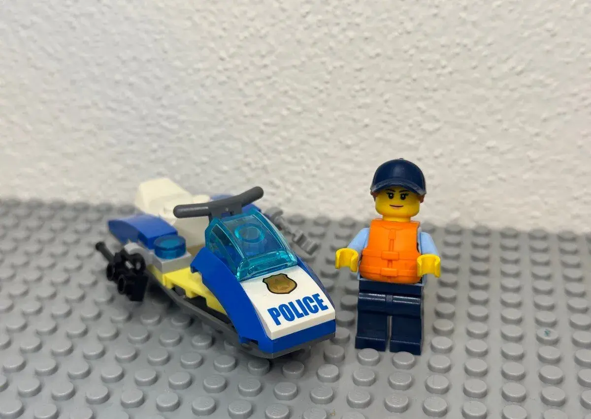LEGO City 30567 - Policejní vodní skútr