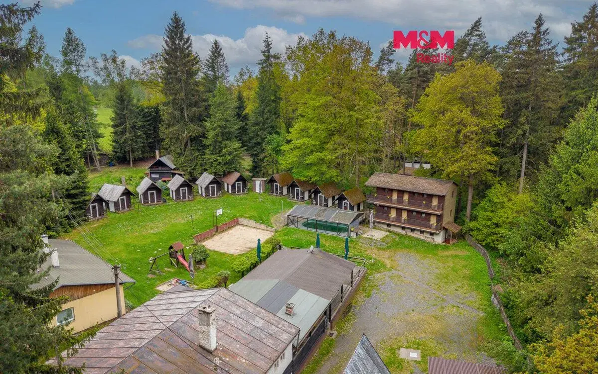 Prodej rekreačního areálu- Kemp, 795 m², Mezirolí