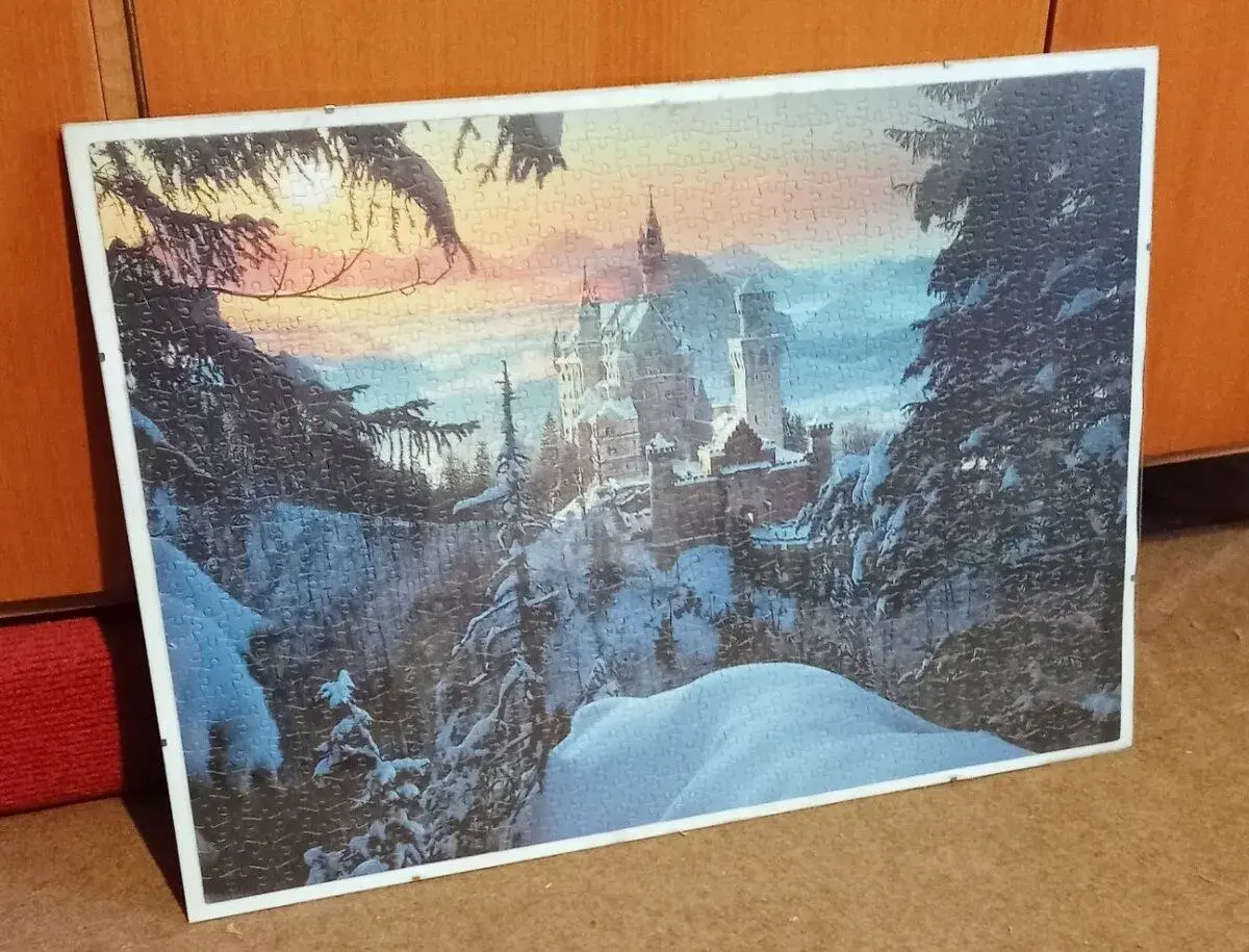 Složené puzzle v kliprámu 972 kusů